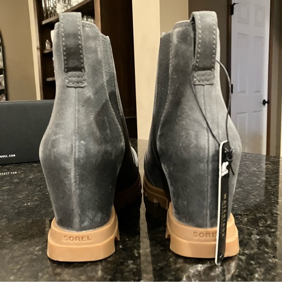 New Sorel Joan of Arctic Wedge III Chelsea Bootie, Waterproof Leather Ankle Boot - Picture 7 of 16